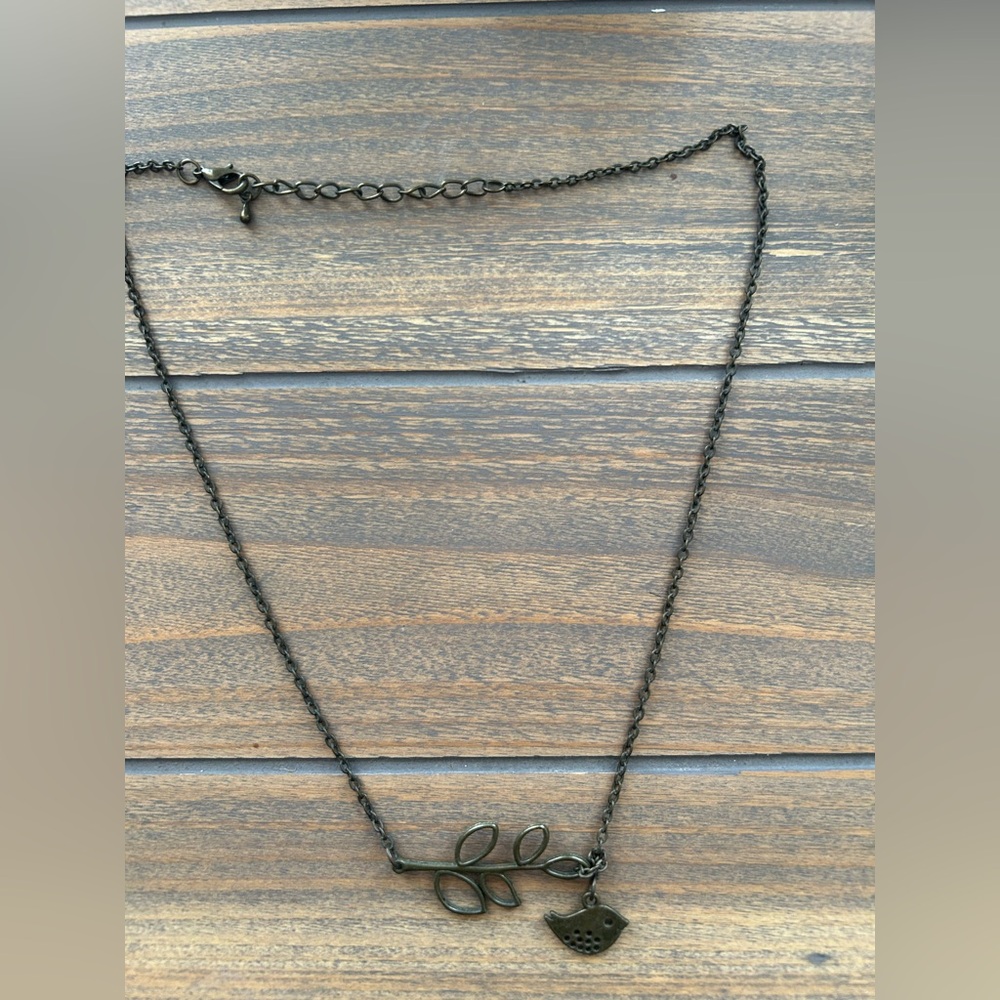 Women's Antique Brass Gold Bird Leaf Pendant Necklace Statement Necklace Branch